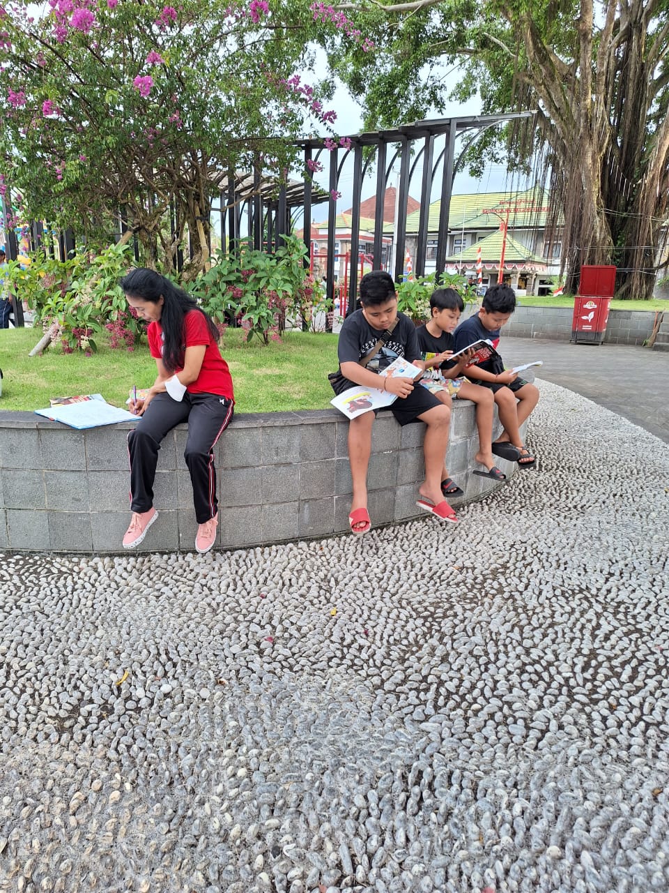 Pojok Baca Alun-alun, 5 Mei 2023