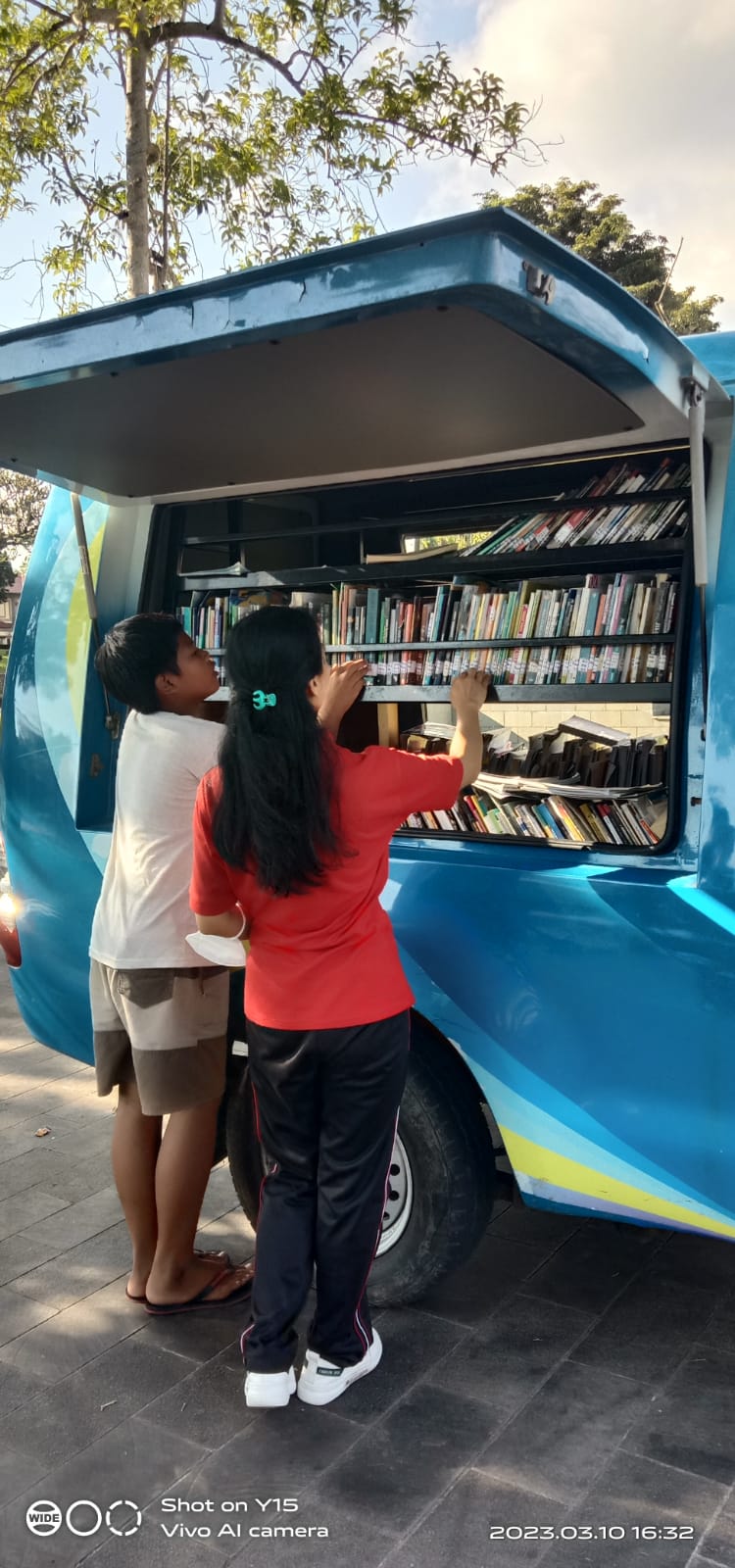 Pojok Baca di Alun-alun Kota Bangli