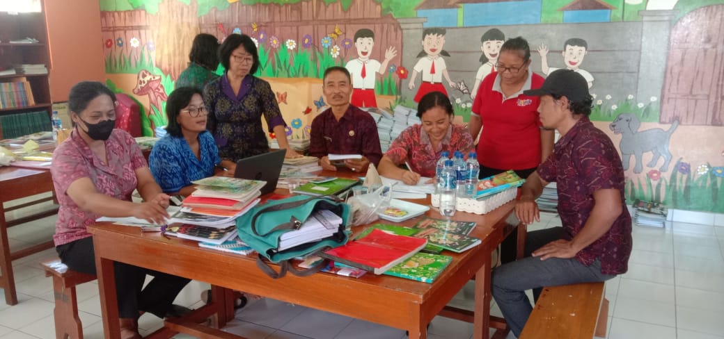 PEMBINAAN PEPRUSTAKAAN DI SDN 2 TAMANBALI