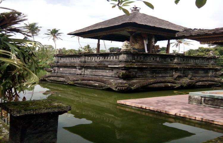 Arsip Statis Bangunan Bersejarah Pura Taman Narmada Bali Raja