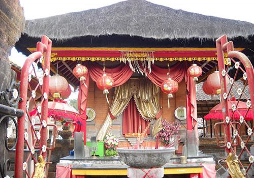 Pelinggih Ratu Ayu Subandar