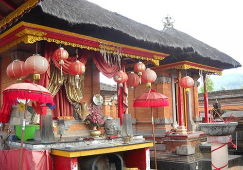 Plinggih Ratu Ayu Subandar+ Gedong