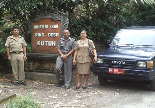 Perjalanan pembinaan pengelolaan perpustakaan ke SDN Kutuh