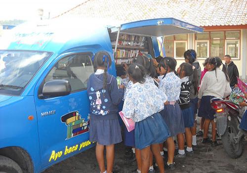 Perpustakaan Keliling Di SDN 5 Songan